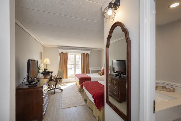 Double Deluxe Photo 5