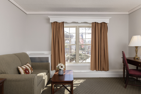 Executive Queen Room Photo 4