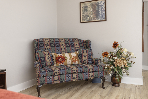 Standard King Photo 2